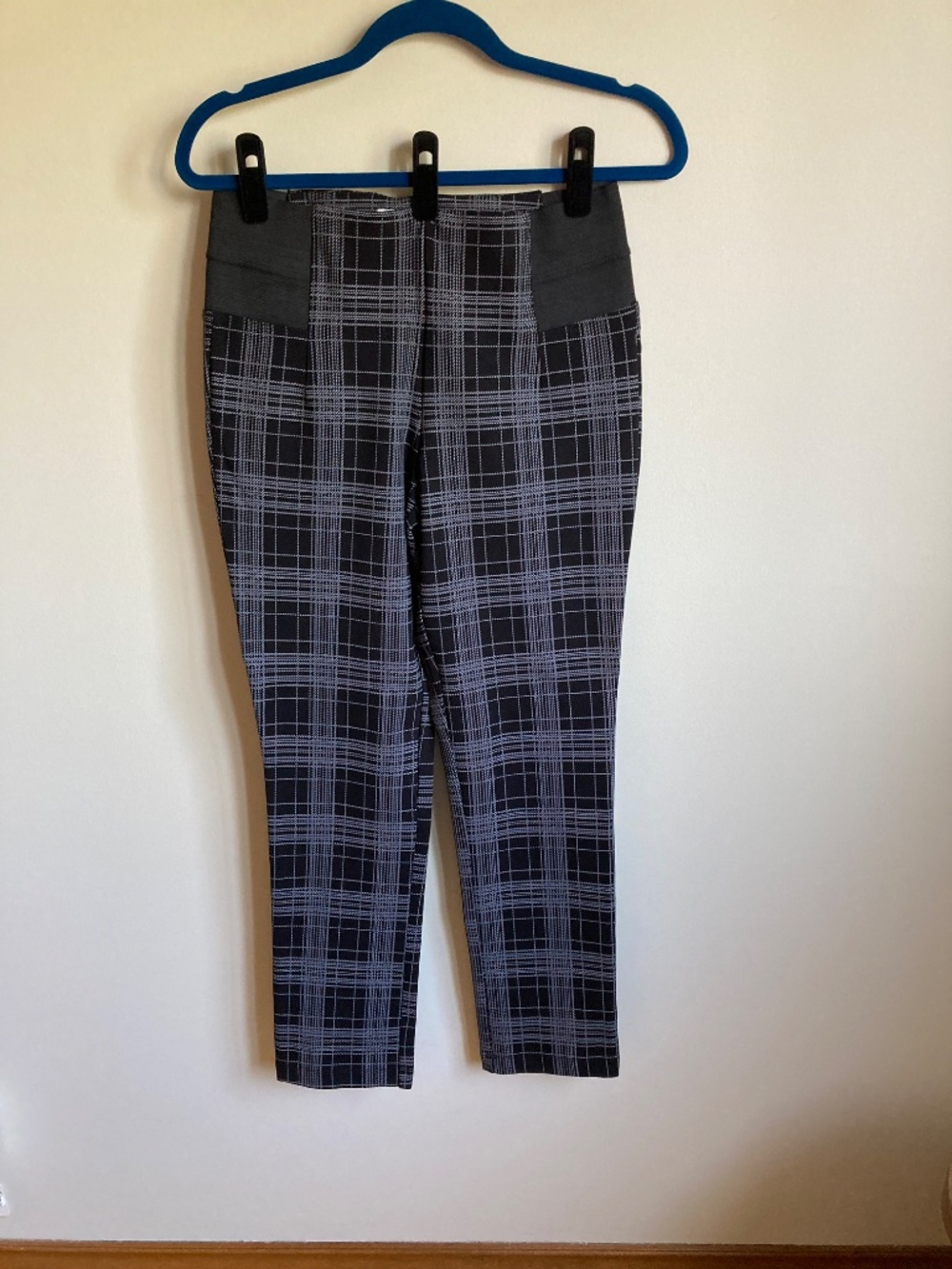 Cleo Petites Black Plaid Ankle Pants S